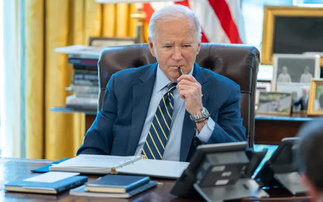 Trong bức ảnh đăng trên X, Tổng thống Mỹ Joe Biden nói chuyện với Thủ tướng Israel Benjamin Netanyahu vào ngày 4 tháng 4 năm 2024. Từ Nhà Trắng.